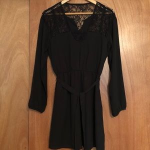 👗Lacy LBD, Size Small, Never Worn👗